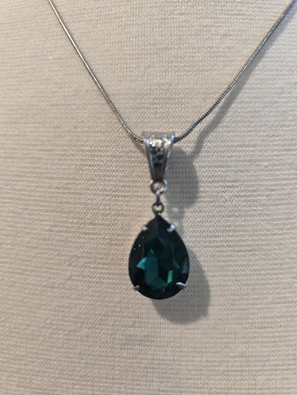 Emerald Teardrop Pendant Necklace - Silver Tone